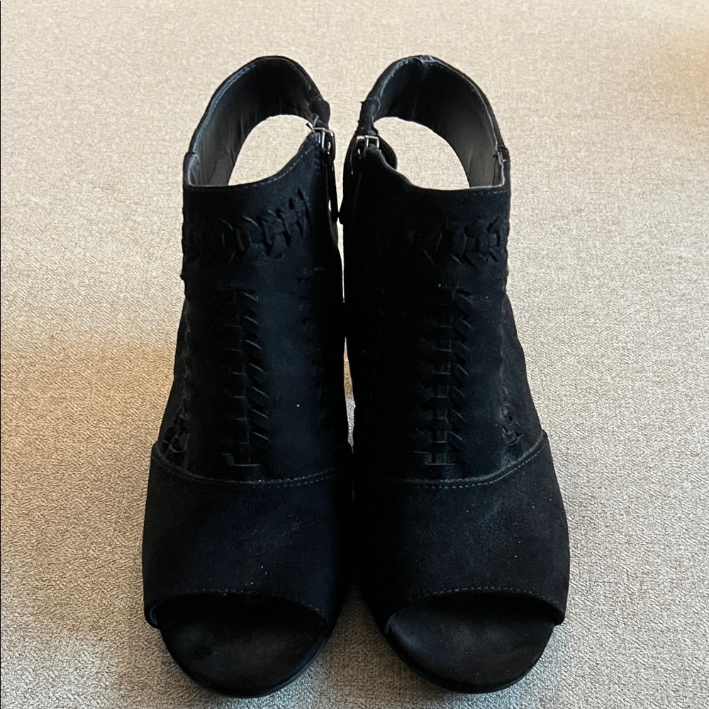 Elegant Black Women's Sandals